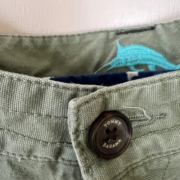 Tommy Bahama Cargo Shorts Good Cond. Size 35 - Picture 4 of 6
